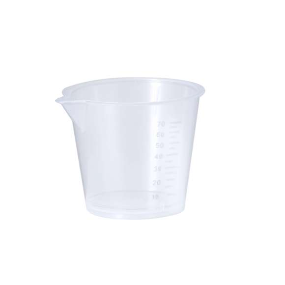Vaso medidor de 70 ml fabricado en resistente PP transparente. Con medidor lateral en tramos de 10 ml y vertedor en el borde para evitar derrames.