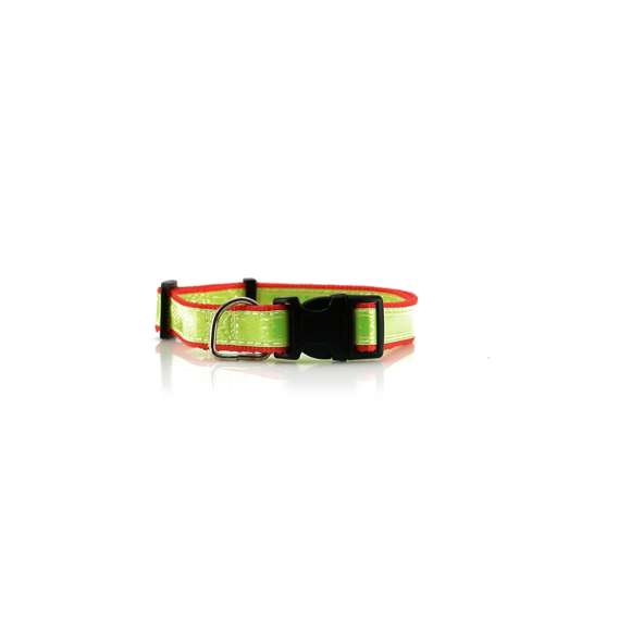 Collar reflectante para mascota en resistente y suave poliéster de vivos colores. Con cinta ajustable de cierre de clic y accesorio metálico para cinta de paseo.