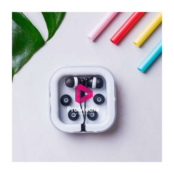 Prácticos y confortables auriculares intraurales de desenfadado diseño bicolor, conexión jack de 3,5mm y cable en color a juego. Disponible en variada gama de colores. Presentados en elegante estuche de diseño y con almohadillas de recambio.