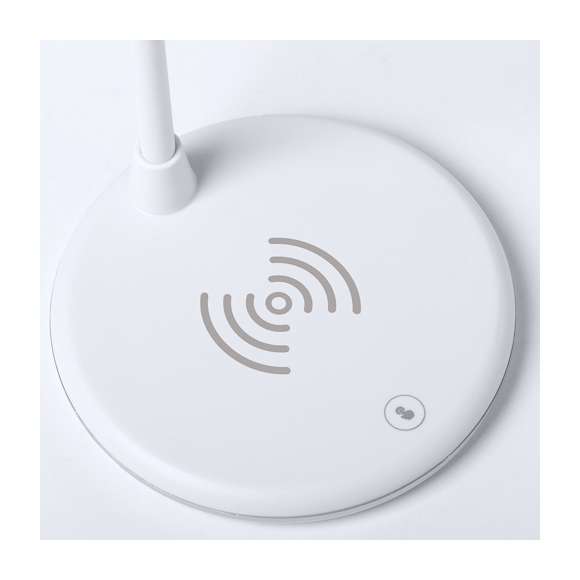 Lámpara multifunción todo en uno en acabado blanco, con altavoz Bluetooth® 4.2 de 3W de potencia y cargador inalámbrico integrados. 14 LEDs y 3 posiciones de iluminación (cálida, fría y media), ajustable en altura. Compatible con dispositivos móviles de carga inalámbrica, con cable cargador micro USB y viene presentada en una atractiva caja de diseño.