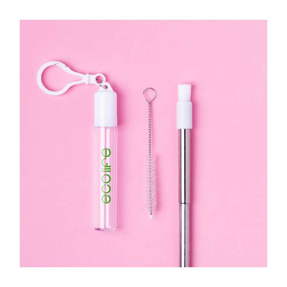 Pajita reutilizable y extensible en acero inoxidable, con boquilla de silicona. Con accesorio limpiador incluido y presentada en estuche transparente con accesorio para transporte.