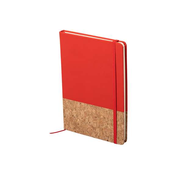 Bloc de notas de línea nature en combinación de corcho natural con polipiel de tapas rígidas. Con 100 hojas lisas con acabado natural, elástico de sujeción y marcapáginas de tela a juego. Disponible en variada gama de colores.