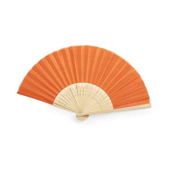 Abanico de línea nature con tela en resistente poliéster 190T. Varillas fabricadas en flexible bambú. Disponible en variada gama de colores.