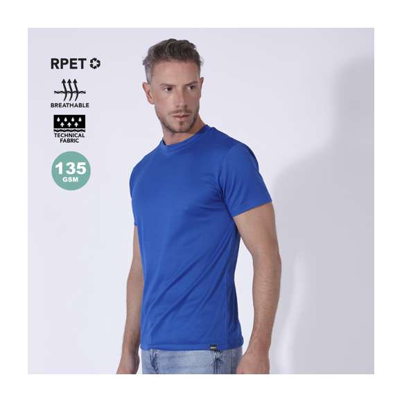 Camiseta técnica para adulto en material RPET transpirable de 135g/m2, elaborado a partir de plástico reciclado, para así fomentar la reutilización de residuos plásticos y ayudar a la sostenibilidad del planeta. Disponible en variada gama de vivos colores y en tallas xs, S, M, L, XL, XXL. Color blanco especialmente fabricado para marcaje en sublimación.