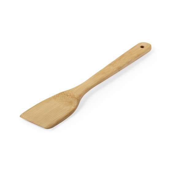 Paleta de cocina de línea nature fabricada en bambú pulido, con asa troquelada para colgar.