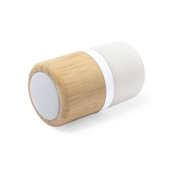  	Altavoz de línea nature, con tecnología Led Inteligente y conexión Bluetooth® 5.0. Hecho en bambú procedente de cortes naturales. 3W de potencia, con dos posiciones de luz multicolor y recargable mediante cable USB -incluido-. Presentado en atractiva caja de diseño eco.
