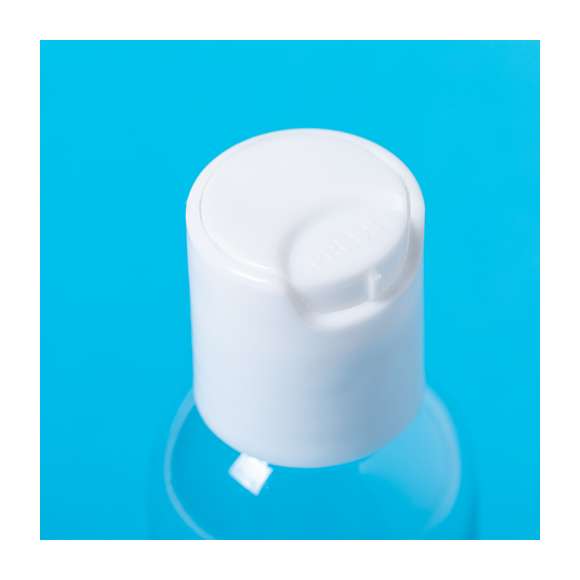 Gel hidroalcohólico para higiene y limpieza de la piel en bote rellenable de 60 ml, con dosificador y tapón de seguridad. Cuerpo transparente, con tapón en color blanco. Solución con 65% de contenido de alcohol.amp;nbsp 
Artículo con certificación GMP (Good Manufaturing Practices / Normas de Correcta Fabricación) que garantiza el cumplimiento de rigurosas medidas de control para la obtención de un producto seguro y de calidad.