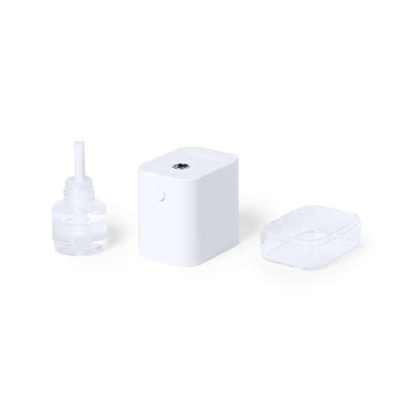 Dispensador automático de alcohol para higiene y limpieza de la piel, con sensor de movimiento de infrarrojos y led indicador. Tamaño compacto y discreto acabado en color blanco mate especialmente indicado para marcaje en tampografía, con depósito de 45 ml fácilmente rellenable (alcohol no incluido), más filtro y muelle de recambio.  Batería de iones de litio de 1.800 mA y capacidad de conversión electrónica ≥ 90%. Recargable mediante cable USB tipo C de 1 metro de largo en color a juego,.  Presentado en atractiva caja de diseño, disponible manual de instrucciones en español en inglés.