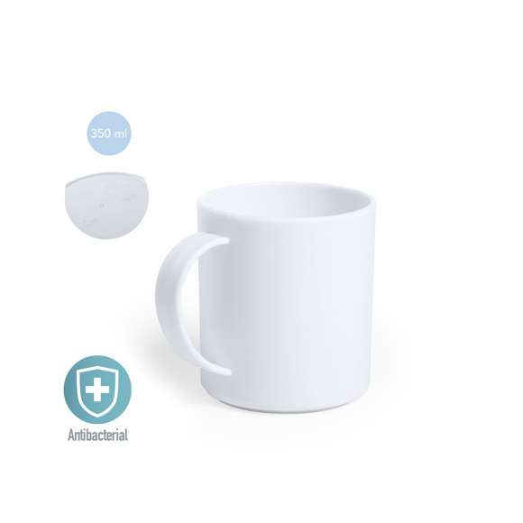 Taza antibacteriana en resistente material PP de acabado sólido y libre de BPA. 350 ml de capacidad, presentada en bolsa individual.  Los productos con tratamientos antibacterianos son capaces de reducir drásticamente las cargas bacterianas presentes en las superficies de los materiales, gracias a la incorporación de agentes microbianos permanentes estáticos, con alta efectividad para inhibir y prevenir la contaminación bacteriana.  Artículo de acuerdo al estándar ISO 22196, que determina la actividad antibacteriana en materiales plásticos y superficies no porosas, lo que permite conocer la efectividad de inhibición microbiana que tienen los aditivos sobre los objetos tratados mediante una evaluación cuantitativa.