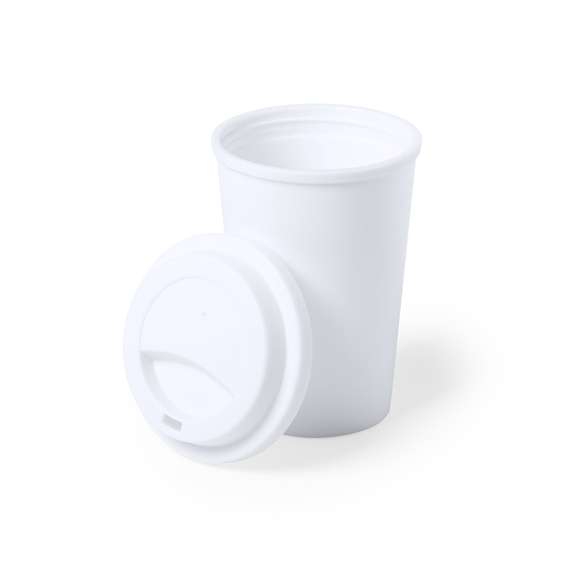 Vaso antibacteriano en resistente material PP de acabado sólido y libre de BPA. 450 ml de capacidad, con tapa dosificador de seguridad. Presentada en bolsa individual.  Los productos con tratamientos antibacterianos son capaces de reducir drásticamente las cargas bacterianas presentes en las superficies de los materiales, gracias a la incorporación de agentes microbianos permanentes estáticos, con alta efectividad para inhibir y prevenir la contaminación bacteriana.  Artículo de acuerdo al estándar ISO 22196, que determina la actividad antibacteriana en materiales plásticos y superficies no porosas, lo que permite conocer la efectividad de inhibición microbiana que tienen los aditivos sobre los objetos tratados mediante una evaluación cuantitativa.