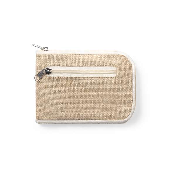 Bolsa plegable de línea nature en combinación de materiales 100% algodón de 110 g/m2 y base en yute, con bolsillo. Asas de 57 cm con refuerzo, de acabado cosido y resistencia hasta 8 kg de peso. Plegado de pequeño tamaño mediante cremallera para un fácil transporte.