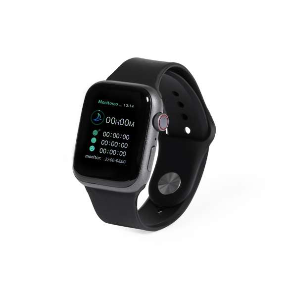 Reloj inteligente multifunción de diseño casual, con conexión Bluetooth® y recargable mediante cable USB -incluido-. Elegante carcasa metálica, con correa en material TPU y pantalla IPS táctil integrada de 1,54 pulgadas, que lo convierten en el gadget perfecto para todo tipo de actividades deportivas, de ocio y para el día a día.  Con función ´´BT calling´´que permite realizar y recibir llamadas sin la necesidad de insertar la tarjeta SIM en el dispositivo. Además cuenta con otras funciones como monitor de frecuencia cardíaca, presión arterial y oxígeno en sangre, monitor de sueño, linterna, cámara remota, alarma, antipérdida, podómetro, cronómetro y reproductor de música.  Resistente a salpicaduras de agua, con APP disponible para iOS y Android. Presentado en atractiva caja de diseño. Disponible manual de instrucciones en español e inglés.