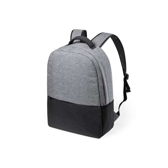 Mochila en resistente poliéster 600D RPET, elaborado a partir de plástico reciclado para así fomentar la reutilización de residuos plásticos y contribuir a la sostenibilidad del planeta.  En elegante acabado bicolor, incluye etiqueta exterior con distintivo RPET. Bolsillo principal con compartimentos acolchados para ordenador portátil de hasta 15 pulgadas y tablet de hasta 10 pulgadas. Espalda y cintas acolchadas.