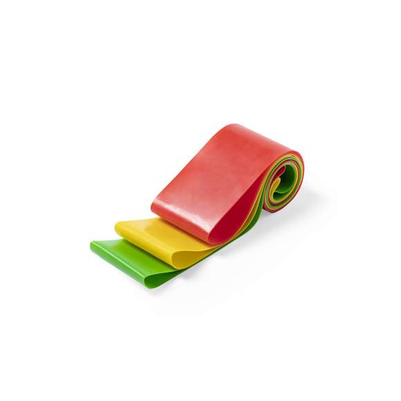 Set de gomas elásticas para los más deportistas. Incluye 3 cintas de 30x5 cm, fabricadas en resistente material TPE y 3 niveles de resistencia: ligera, media y fuerte. Presentado en funda de poliéster con cierre de cordón y accesorio de ajuste.