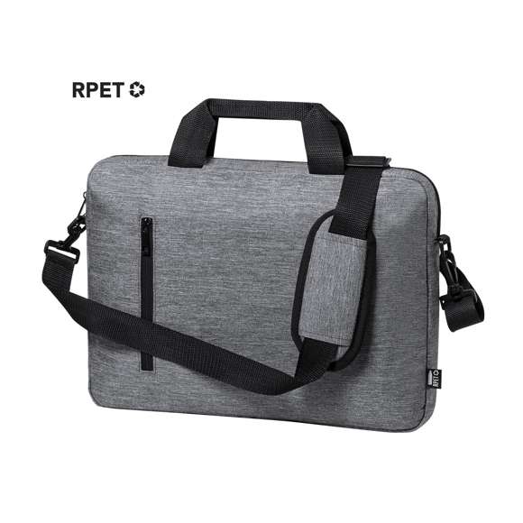 Elegante portadocumentos de línea nature en resistente 600D RPET efecto melange, elaborado a partir de plástico reciclado para así fomentar la reutilización de residuos plásticos y contribuir a la sostenibilidad del planeta. Detalles en negro, incluye compartimentos interiores acolchados para ordenador de hasta 15 pulgadas y tablet de hasta 10 pulgadas. Accesorio en parte posterior para anclaje al trolley, bolsillo exterior con cierre de cremallera, cómodas asas reforzadas, cinta bandolera ajustable con cierre de mosquetón y almohadilla para hombro a juego. Distintivo RPET en etiqueta exterior.