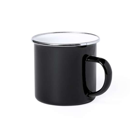 Taza metálica de 380ml de capacidad con diseño vintage y acabado con imperfecciones para mayor sensación retro. Disponible en variada gama de colores, con interior siempre en color blanco y elegante detalle en cromado. Presentada en caja individual.