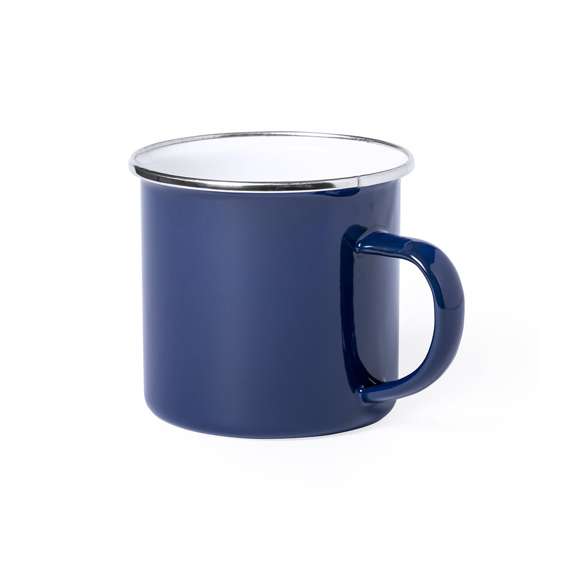 Taza metálica de 380ml de capacidad con diseño vintage y acabado con imperfecciones para mayor sensación retro. Disponible en variada gama de colores, con interior siempre en color blanco y elegante detalle en cromado. Presentada en caja individual.