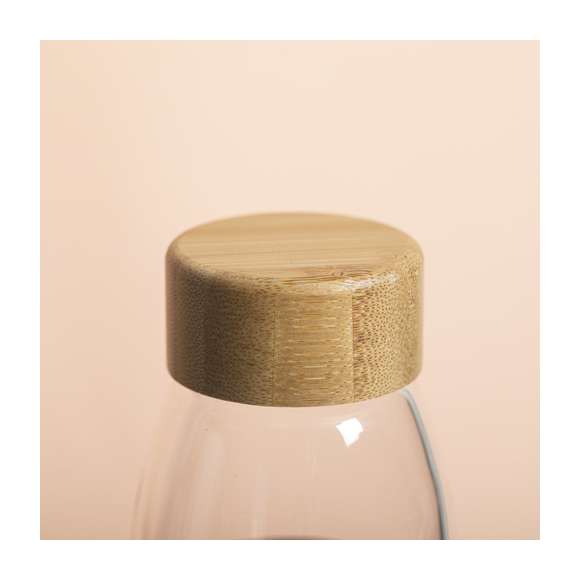 Bidón de línea nature de 540ml de capacidad. Fabricado con cuerpo de cristal y tapón a rosca de bambú. Incluye funda de silicona y viene presentado en caja individual de atractivo diseño.
Este artículo sólo puede imprimirse en 1 color (blanco/negro).