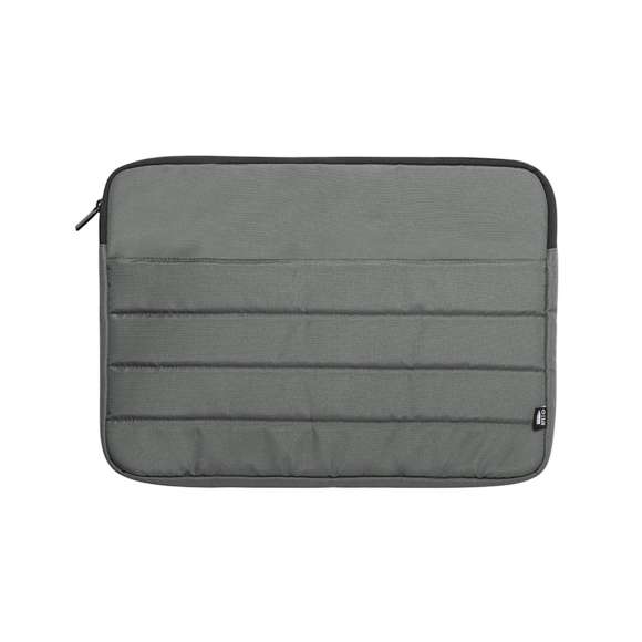 Funda para ordenador portátil de línea nature y acolchado total, para portátiles de hasta 15 pulgadas. Fabricada en resistente RPET 300D elaborado a partir de plástico reciclado, para así fomentar la reutilización de residuos plásticos y contribuir a la sostenibilidad del planeta. Bolsillo principal con cierre de cremallera y tirador metálico. Distintivo RPET en etiqueta.