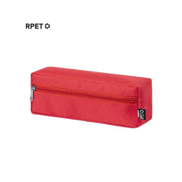 Estuche en resistente poliéster 600D RPET, elaborado a partir de plástico reciclado, para así fomentar la reutilización de residuos plásticos y ayudar a la sostenibilidad del planeta. Con cierre de cremallera en frontal y tirador metálico. Distintivo RPET en etiqueta.