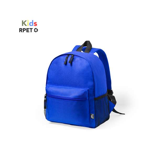 Mochila para niños en resistente 600D RPET, elaborado a partir de plástico reciclado, para así fomentar la reutilización de residuos plásticos y ayudar a la sostenibilidad del planeta. Con cierre de cremallera y bolsillo en frontal, tiradores con cinta para fácil apertura y bolsillos laterales de redecilla. Espalda y cintas de hombros acolchadas y ajustables. Distintivo RPET en etiqueta y disponible en variada gama de colores.