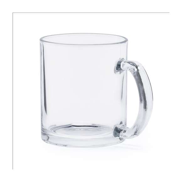 Taza transparente de cristal de 350 ml de capacidad y con asa a juego. Presentada en caja individual de diseño kraft.