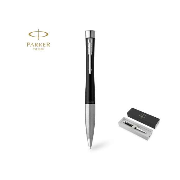 Bolígrafo Parker Urban Twist, fabricado en metal, con adornos cromados, y el inconfundible clip con la forma icónica en punta de flecha de la marca. De mecanismo giratorio y en tinta azul, con elegantes curvas en forma de reloj de arena que le dan un aspecto llamativo y moderno. Presentación en estuche individual negro con logotipo Parker.  Con tinta Parker QuinkFlow, que ofrece una escritura fluida y fiable sobre el papel.
