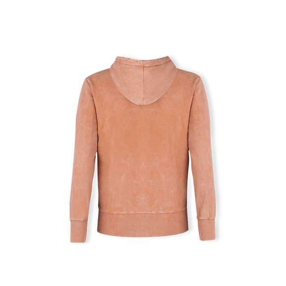 Sudadera unisex con capucha y tejido con efecto lavado jeans lo que hace que cada pieza sea única e irrepetible. Bolsillo canguro y elásticos de ancho extra para un ajuste perfecto. Detalle en contraste en elástico de puños y bajo. Confeccionado en 100% algodón peinado con un gramaje de 280g/m2. Tacto suave y corte moderno. Cordones ajustables planos y ojetes de confección, evitando así el uso de metal. Dobles costuras para una mayor durabilidad y resistencia al uso intensivo. Etiqueta fácilmente removible. Disponible en tallas XS, S, M, L, XL y XXL.