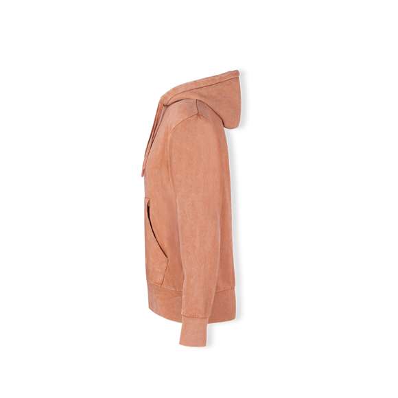 Sudadera unisex con capucha y tejido con efecto lavado jeans lo que hace que cada pieza sea única e irrepetible. Bolsillo canguro y elásticos de ancho extra para un ajuste perfecto. Detalle en contraste en elástico de puños y bajo. Confeccionado en 100% algodón peinado con un gramaje de 280g/m2. Tacto suave y corte moderno. Cordones ajustables planos y ojetes de confección, evitando así el uso de metal. Dobles costuras para una mayor durabilidad y resistencia al uso intensivo. Etiqueta fácilmente removible. Disponible en tallas XS, S, M, L, XL y XXL.