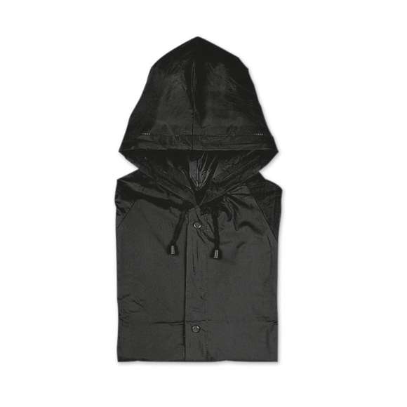 <p><span style="color: rgb(65, 65, 65);">Impermeable de PVC con capucha y bolsillos.</span></p>