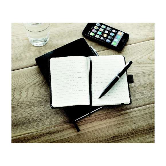 Libreta A6 con bolígrafo