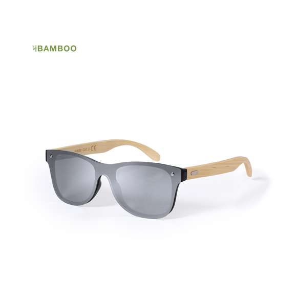  	Gafas de sol de línea nature con protección UV400. Montura negra en resistente material PC, con lentes efecto espejo y patas fabricadas en bambú natural. Presentadas en atractivo estuche de diseño eco.