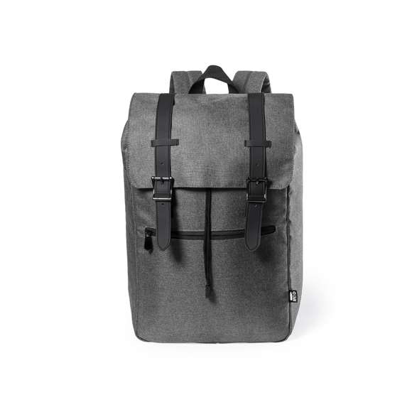 Mochila urban de línea nature, fabricada en resistente poliéster 300D RPET libre de PVC, elaborado a partir de plástico reciclado, para así fomentar la reutilización de residuos plásticos y contribuir a la sostenibilidad del planeta. Bolsillo principal con tiras y cierres de hebilla metálicos con bolsillo frontal de cremallera y tirador metálico. Interior con bolsillo acolchado para portátil de hasta 15 pulgadas y tablet de hasta 10 pulgadas. Cintas ajustables para hombro acolchadas, con distintivo RPET en etiqueta exterior.