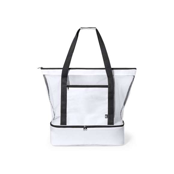 Bolsa nevera en resistente poliéster RPET 600D elaborado a partir de plástico reciclado para así fomentar la reutilización de residuos plásticos y contribuir a la sostenibilidad del planeta. Compartimento principal en redecilla tipo mesh, con cierre de cremallera. Nevera integrada en base, en resistente poliéster 600D RPET, con interior isotermo en PEVA. Asas de transporte reforzadas y amplio bolsillo frontal, con distintivo RPET en etiqueta.