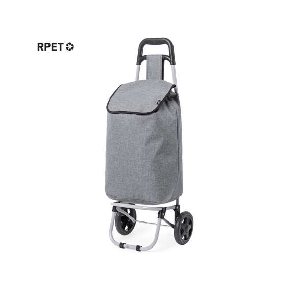 Carro de compra plegable y línea nature. Fabricado en resistente poliéster 600D RPET, elaborado a partir de plástico reciclado, para así fomentar la reutilización de residuos plásticos y ayudar a la sostenibilidad del planeta. Con asa reforzada, cuerpo metálico tubular, bolsillo de cremallera posterior y soportes con gomas de protección. Ruedas reforzadas de alta calidad. Etiqueta distintiva RPET en la solapa.