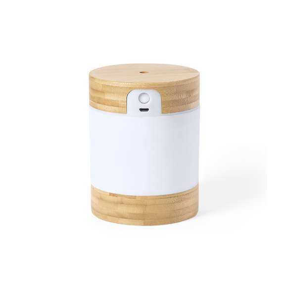 Elegante y decorativo humidificador de línea nature, fabricado en combinación de bambú con resistente PC. Con luz led de 2 posiciones y vaporización continua. Depósito de 250 ml, indicado para uso en estancias de hasta 25m2. Conexión USB y cable Micro USB incluido de 100 cm. Presentado en atractiva caja de diseño eco.