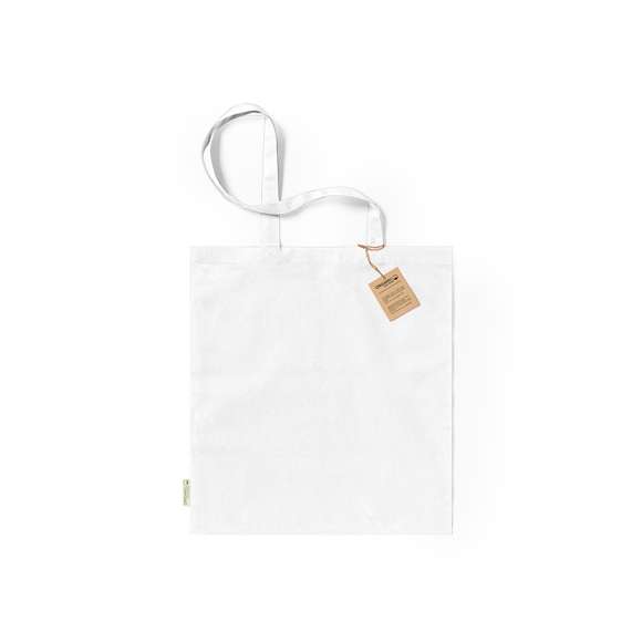 Bolsa fabricada en material100% algodón orgánico de 140g/m2. Con certificación GOTS (Global Organic Textile Standard, ó Norma Mundial de Textiles Orgánicos) que garantiza que los tejidos están hechos de fibras orgánicas. De acabaco cosido, con asas largas reforzadas de 70 cm y disponible en variada gama de colores. Resistencia hasta 8kg, incluida etiqueta con distintivo de algodón orgánico y hangtag en cartón reciclado.