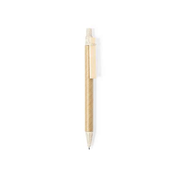 Bolígrafo de línea nature con mecanismo pulsador. Combinación de cuerpo en cartón reciclado de color natural, con punta y pulsador en caña de trigo y clip de madera, para así fomentar la utilización y reciclado de materias primas, reduciendo así las emisiones contaminantes. Tinta azul. Con distintivo Wheat Straw en la parte superior.