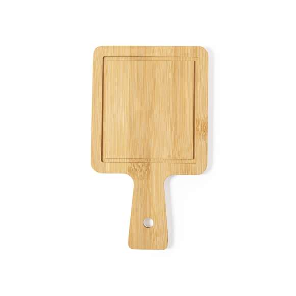 Tabla de línea nature fabricada en bambú, ideal para presentación. Con asa para fácil manejo y agujero para colgar.