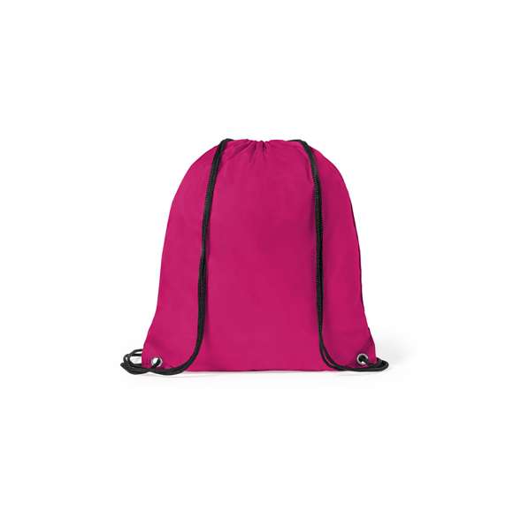 Mochila de cuerdas para niño en suave poliéster 210D de vivos colores. Con cuerdas autocierre en color negro y esquinas con argollas metálicas de refuerzo.