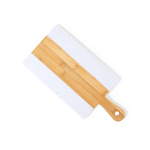 Tabla de corte y presentación Limited Edition. Un nuevo estilo que combina lo moderno y tradicional. Fabricada a partir de materiales naturales como el bambú y extracto de mármol. De suave y resistente acabado pulido y asa para fácil manejo.  De la perfecta combinación entre exclusividad y diseño, nace Limited Edition, una colección especial de ideas promocionales de edidición limitada. Un nuevo concepto, inspirado en la fusión de artículos premium con las últimas y más novedosas tendencias y que cuenta con una seleción limitada de unidades, convirtiendo así un regalo en una experiencia única e inolvidable.  Exclusivo estuche de presentación Limited Edition, con diseño protegido por derechos de propiedad industrial.  Incluida tarjeta con descripción de Limited Edition en cartón reciclado.