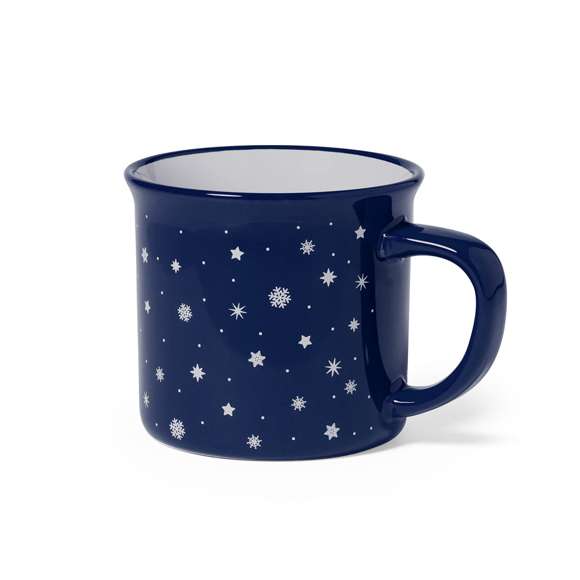Taza de cerámica con diseño navideño vintage y 280 ml de capacidad. Con área de marcaje especial en el frontal. Presentada en atractiva caja individual kraft.