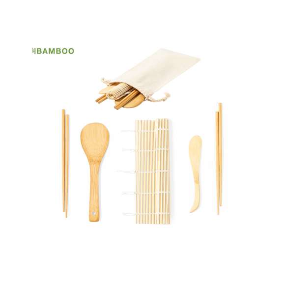  	Set de sushi de 5 piezas fabricado en bambú natural. Compuesto por una estera de sushi, 2 juegos de palillos, una cuchara y cuchillo/paleta para el arroz. Incluye bolsa de algodón para fácil transporte y almacenaje. Presentado en caja individual de diseño eco en cartón kraft.