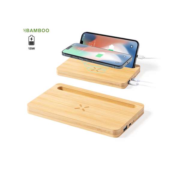 Cargador organizador inalámbrico 15W de línea nature. Con función soporte para smartphone y salida USB de 2.000 mA. Permite cargar de manera simultánea hasta 2 dispositivos (1 mediante carga inalámbrica y 1 mediante cable). Hecho en bambú procedente de cortes naturales y compatible con dispositivos equipados con tecnología de carga inalámbrica. Amplia superficie de marcaje y presentado en caja individual de diseño eco en cartón kraft.