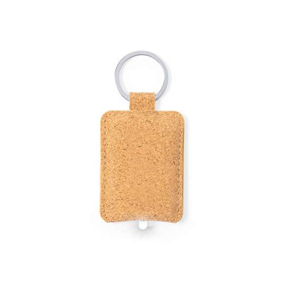 Llavero linterna de línea nature fabricado en corcho natural. Con luz led que se activa presionando el cuerpo del llavero. Con amplia superficie de marcaje y alimentación a pilas (de botón incluidas).