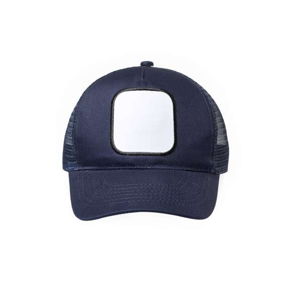 Gorra tipo trucker fabricada en resistente combinación de algodón y poliéster. Con parche frontal cosido especialmente diseñado para marcaje en sublimación. Redecilla y cierre ajustable de plástico a juego.