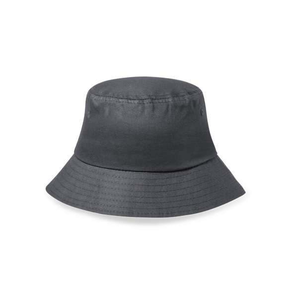 Gorro tipo bob fabricado en resistente algodón 100% reciclado. Con orificios de ventilación bordados y disponible en variada gama de colores. Distintivo algodón reciclado en etiqueta exterior. Certificación GRS (Global Recycled Standard / Estándar de Reciclaje Global), que garantiza el origen reciclado del material usado para fabricar el producto.