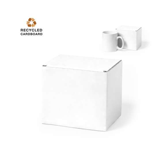 Caja de presentación especialmente diseñada para tazas. Tamaño 12x10,6x9 cm y fabricada en cartón reciclado corrugado de acabado blanco. En línea con la tendencia del mercado hacia la sostenibilidad integral del regalo, ofreciendo soluciones de origen reciclado con el fin de ayudar a la mejora y conservación de nuestro planeta.