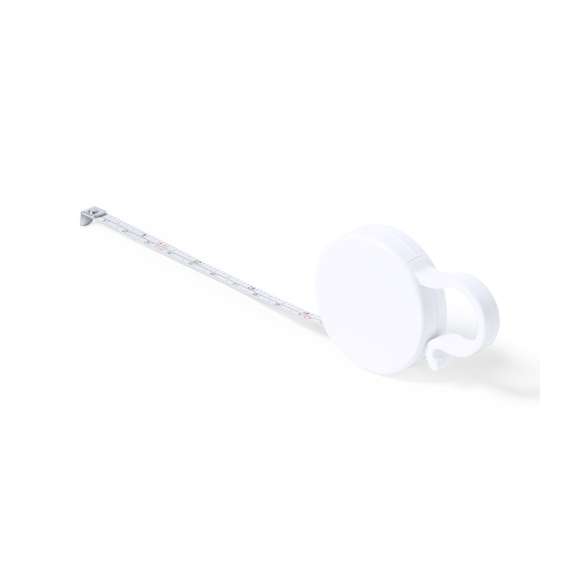 Flexómetro 1 m en resistente ABS blanco, con detalle en bambú en el cuerpo y anilla de transporte. Con amplia superficie de marcaje y hoja con medidas en centímetros y pulgadas.