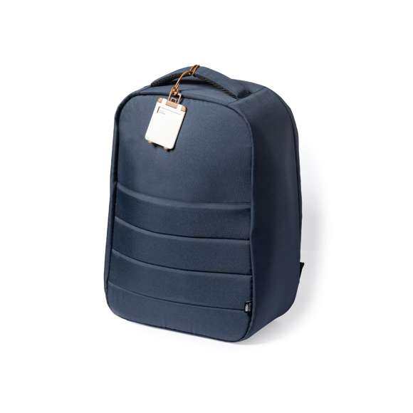 Identificador para maletas de línea nature y original diseño trolley, fabricado en caña de trigo. Con resistente cinta de acople y tarjeta de identificación en español e inglés.La caña de trigo fomenta la utilización de materias primas naturales, reduciendo así las emisiones contaminantes.
